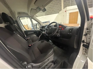 Peugeot-Boxer-2_2-blue-HDI-355-PRO-L2H2-Euro-7